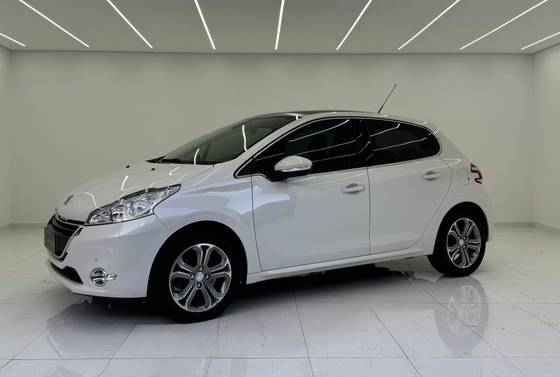 PEUGEOT 208 1.6 GRIFFE 16V FLEX 4P AUTOMÁTICO